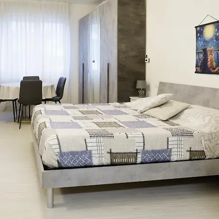 Lägenhet Monolocale Centro Storico