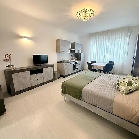 Daire Loft Moderno Nel Cuore Del Centro Storico - Spazioso & Luminoso Wifi Veloce- Tutto A Piedi Pordenone