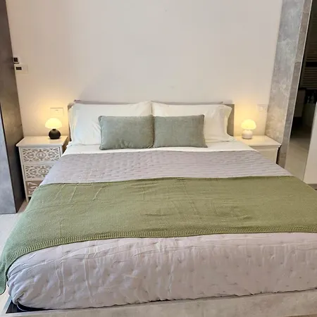 Loft Moderno Nel Cuore Del Centro Storico - Spazioso & Luminoso Wifi Veloce- Tutto A Piedi Daire