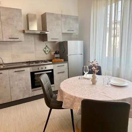 Appartamento Loft Moderno In Centro Storico - Spazioso&luminoso *